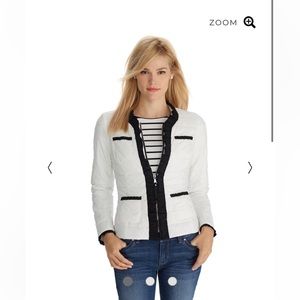 White House Black Market Light Puffer Packable Jacket M